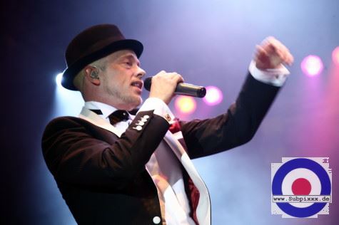 Jan Delay (D) with Disco No. 1 24. Summer Jam Festival - Fuehlinger See, Koeln - Red Stage 03. Juli 2009 (10).JPG